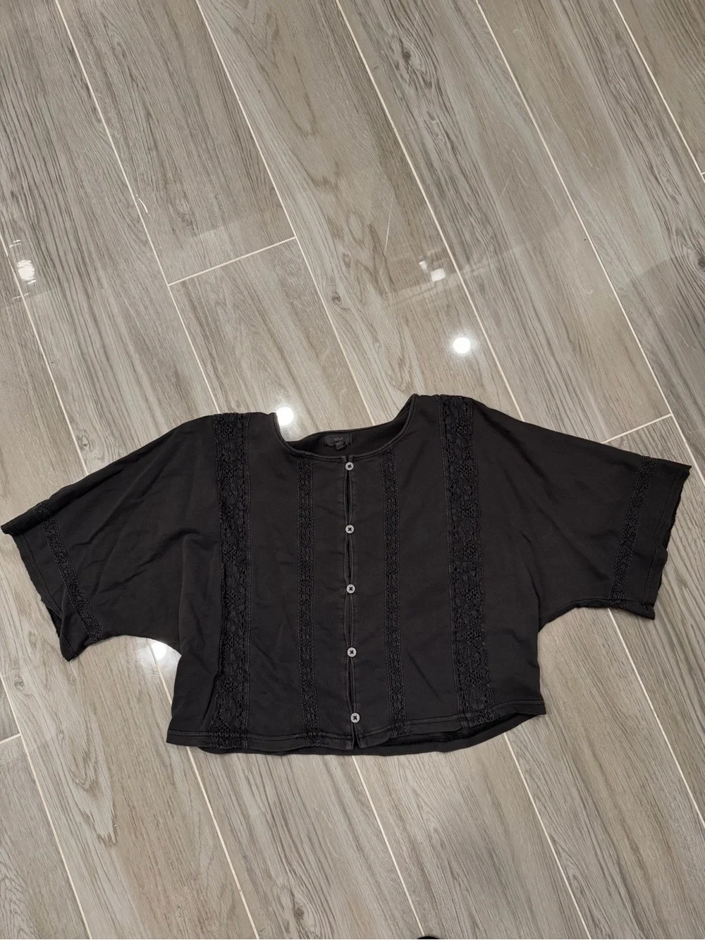 aerie Black Cropped Button-Front Top